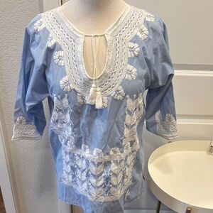 EUC Mi Golondrina Blue and White Embroidered Tunic
